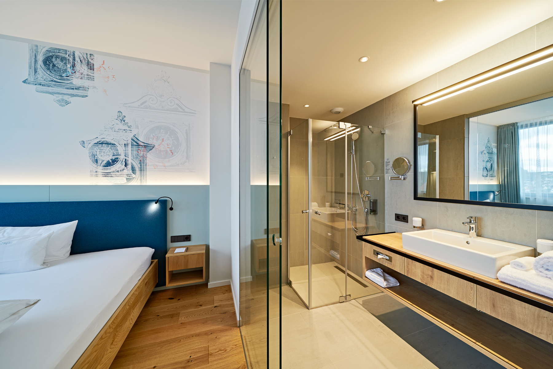 Objektbezogene Tapete, individuell gestaltet für Hotel Federwerk, © Eva Kemmler Textildesign